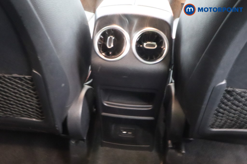 Mercedes-Benz GLA Amg Line Automatic Petrol SUV - Stock Number (1599538) - 10th supplementary image