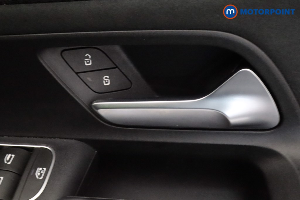 Mercedes-Benz GLA Amg Line Automatic Petrol SUV - Stock Number (1599538) - 14th supplementary image