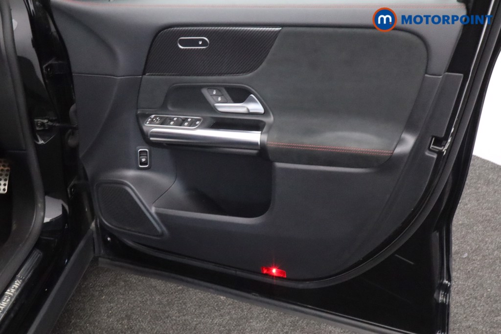 Mercedes-Benz GLA Amg Line Automatic Petrol SUV - Stock Number (1599538) - 16th supplementary image