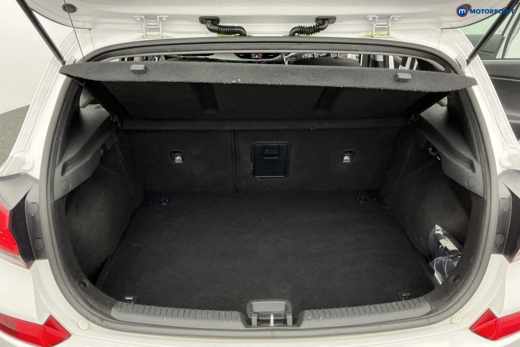 Hyundai I30 Se Nav Manual Petrol Hatchback - Stock Number (1599868) - 4th supplementary image