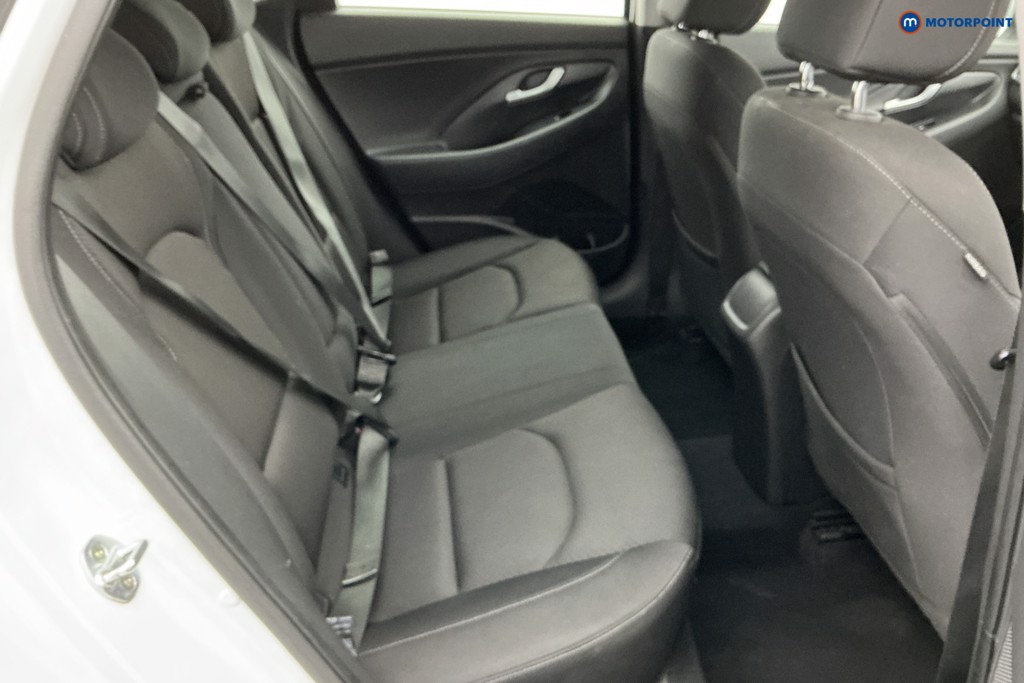 Hyundai I30 Se Nav Manual Petrol Hatchback - Stock Number (1599868) - 5th supplementary image