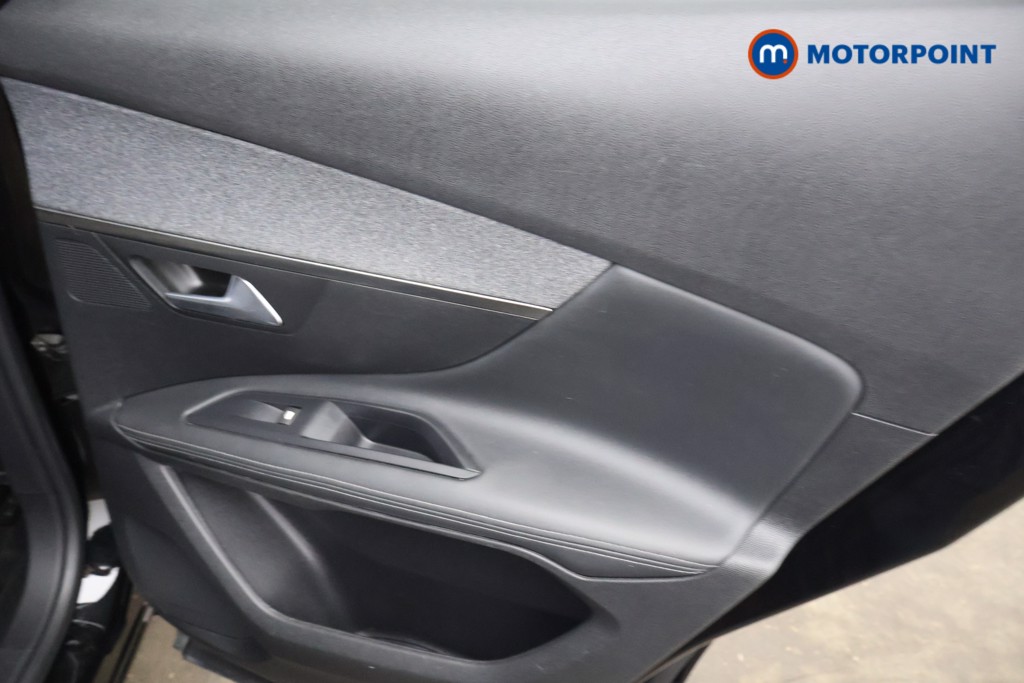 Peugeot 3008 Allure Manual Diesel SUV - Stock Number (1599896) - 16th supplementary image
