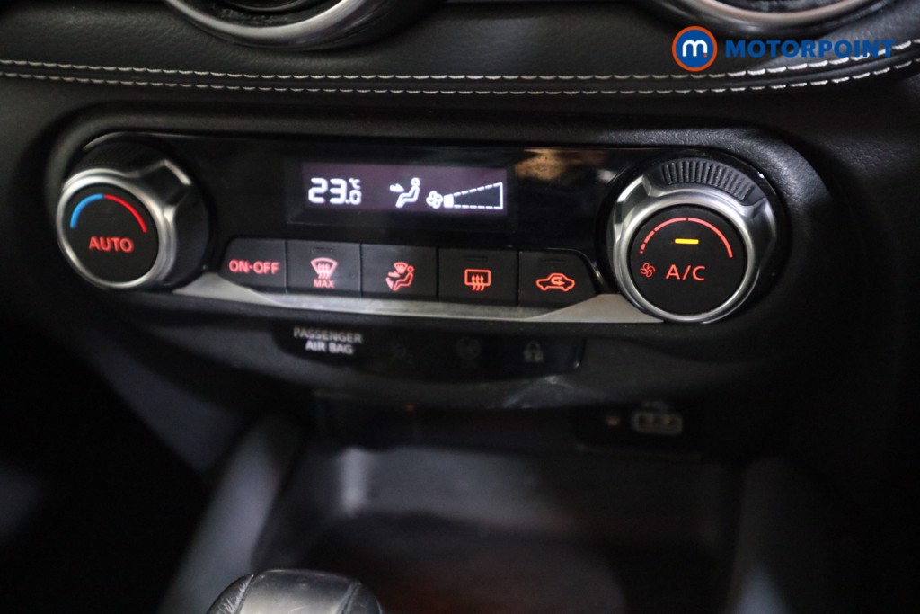 Nissan Juke N-Connecta Automatic Petrol SUV - Stock Number (1599991) - 7th supplementary image