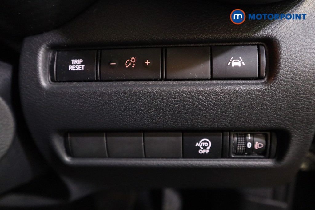 Nissan Juke N-Connecta Automatic Petrol SUV - Stock Number (1599991) - 11th supplementary image