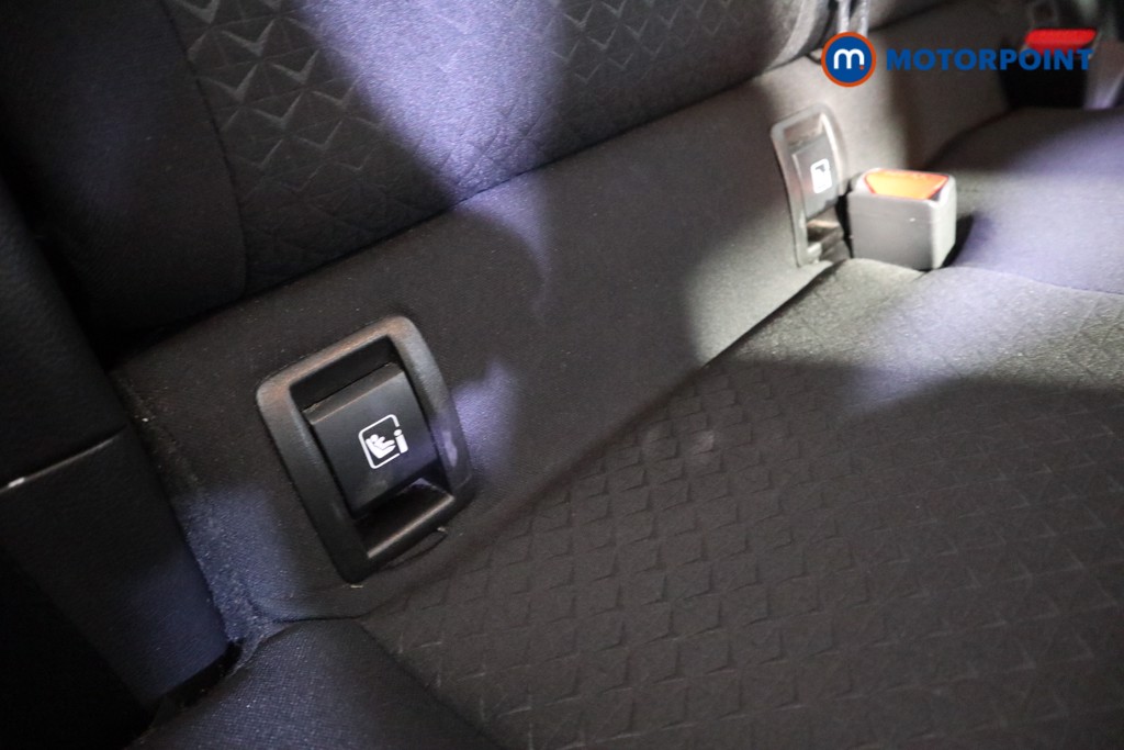 Nissan Juke N-Connecta Automatic Petrol SUV - Stock Number (1599991) - 15th supplementary image