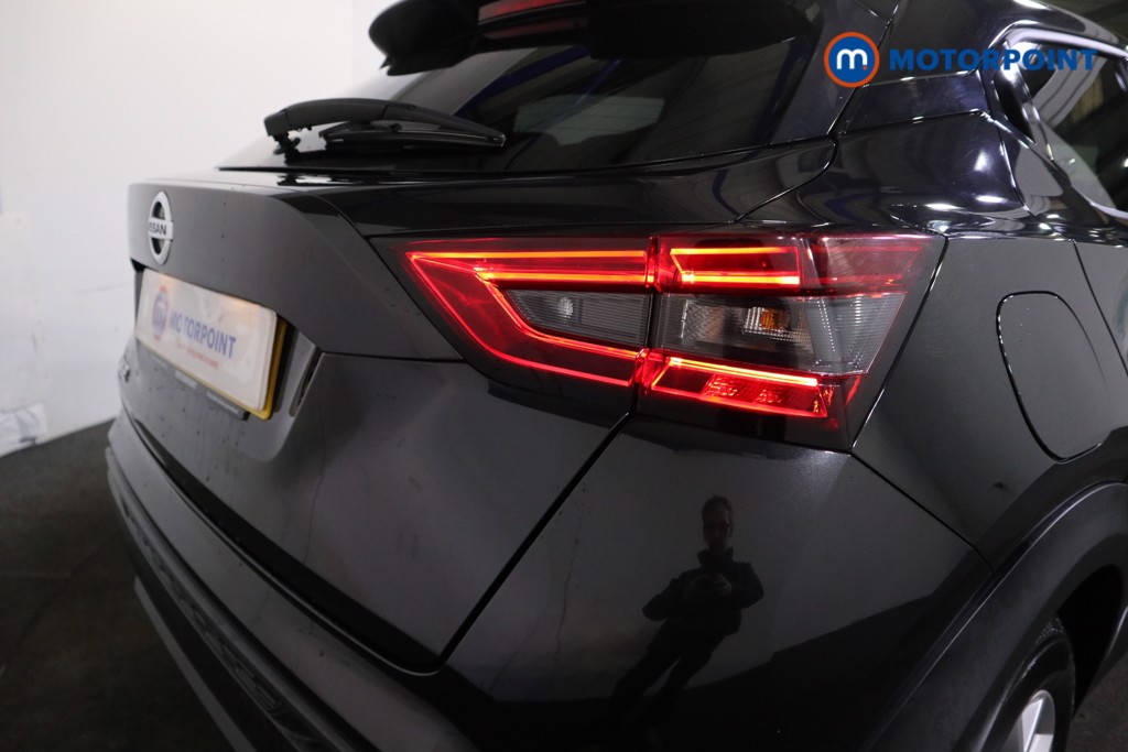 Nissan Juke N-Connecta Automatic Petrol SUV - Stock Number (1599991) - 25th supplementary image