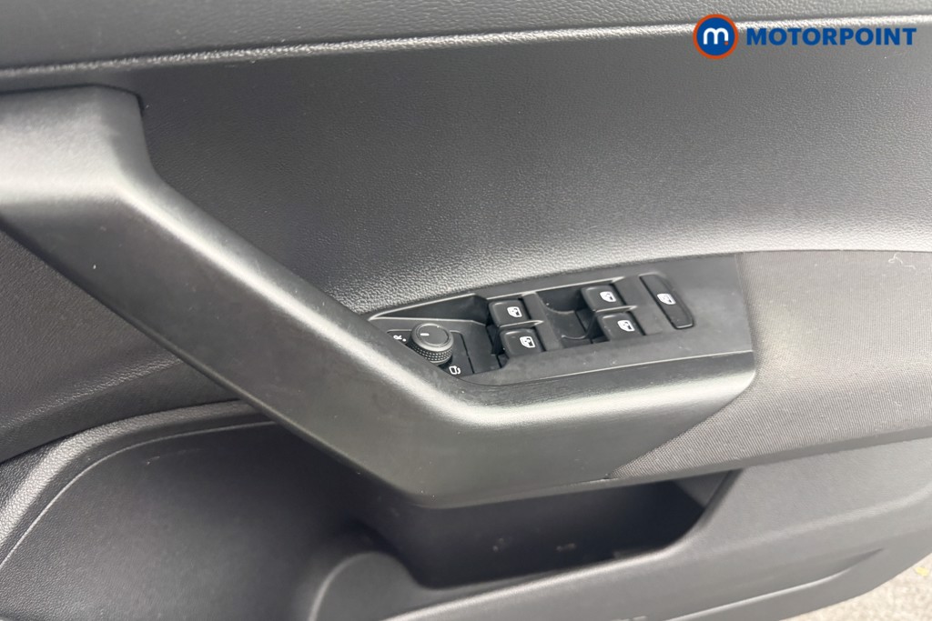 Volkswagen Polo Life Manual Petrol Hatchback - Stock Number (1600070) - 7th supplementary image