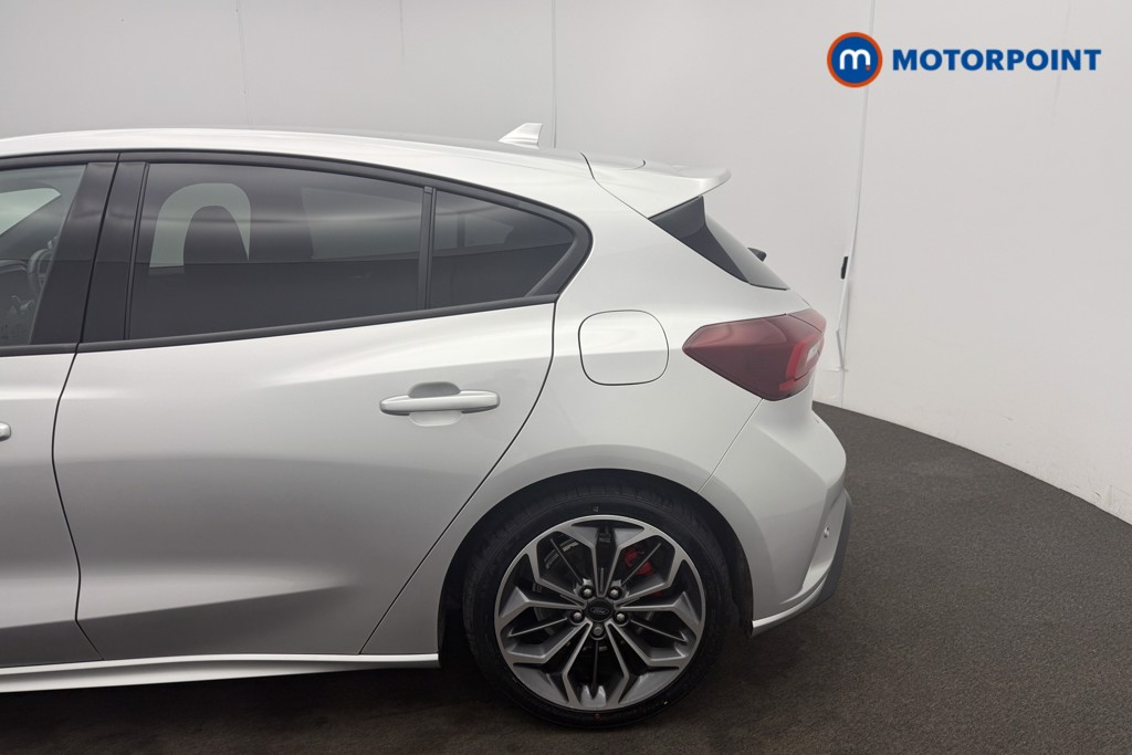 Ford Focus St-Line X Manual Petrol Hatchback - Stock Number (1600420) - 4th supplementary image