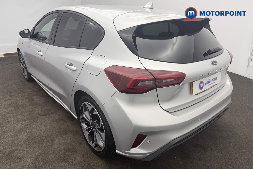 Ford Focus St-Line X Manual Petrol Hatchback - Stock Number (1600420) - 5th supplementary image