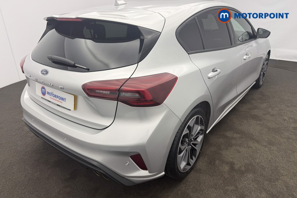 Ford Focus St-Line X Manual Petrol Hatchback - Stock Number (1600420) - 7th supplementary image