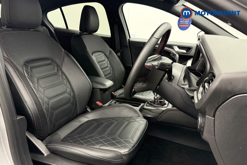 Ford Focus St-Line X Manual Petrol Hatchback - Stock Number (1600420) - 20th supplementary image