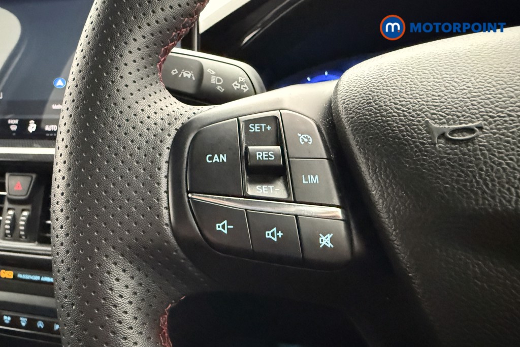 Ford Focus St-Line X Manual Petrol Hatchback - Stock Number (1600420) - 30th supplementary image