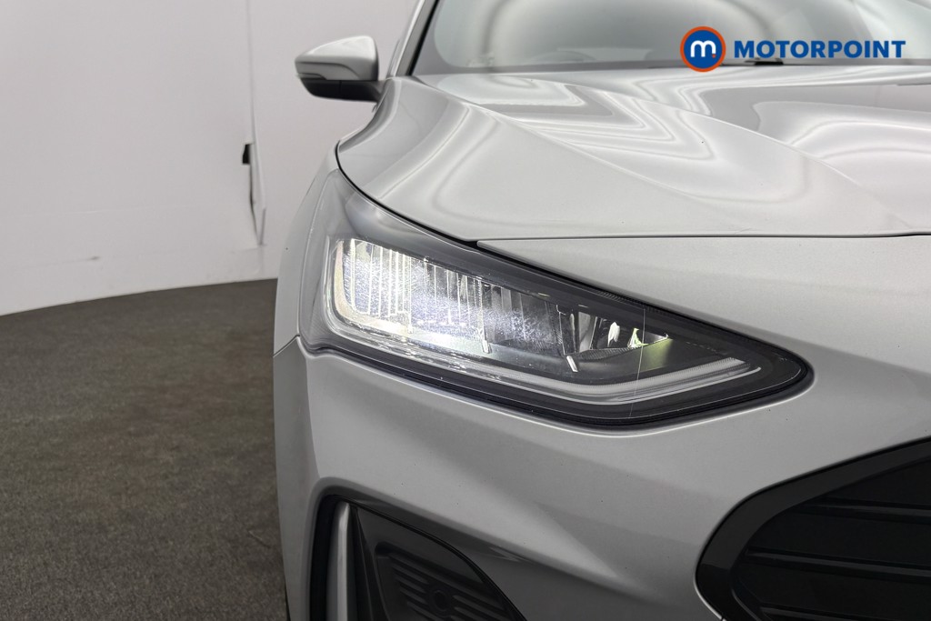 Ford Focus St-Line X Manual Petrol Hatchback - Stock Number (1600420) - 40th supplementary image