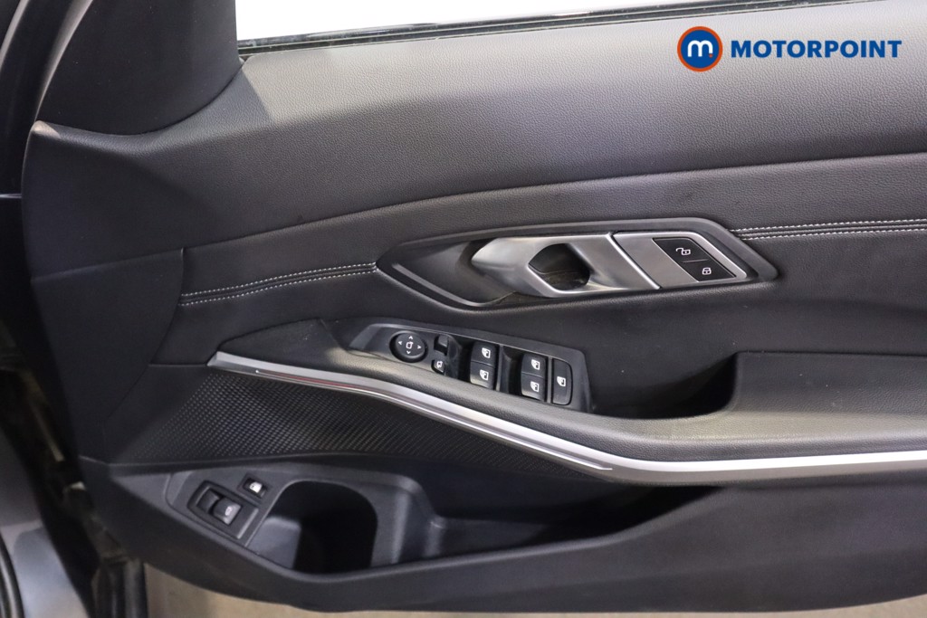 BMW 3 Series M Sport Automatic Petrol Plug-In Hybrid Estate - Stock Number (1600484) - 10th supplementary image