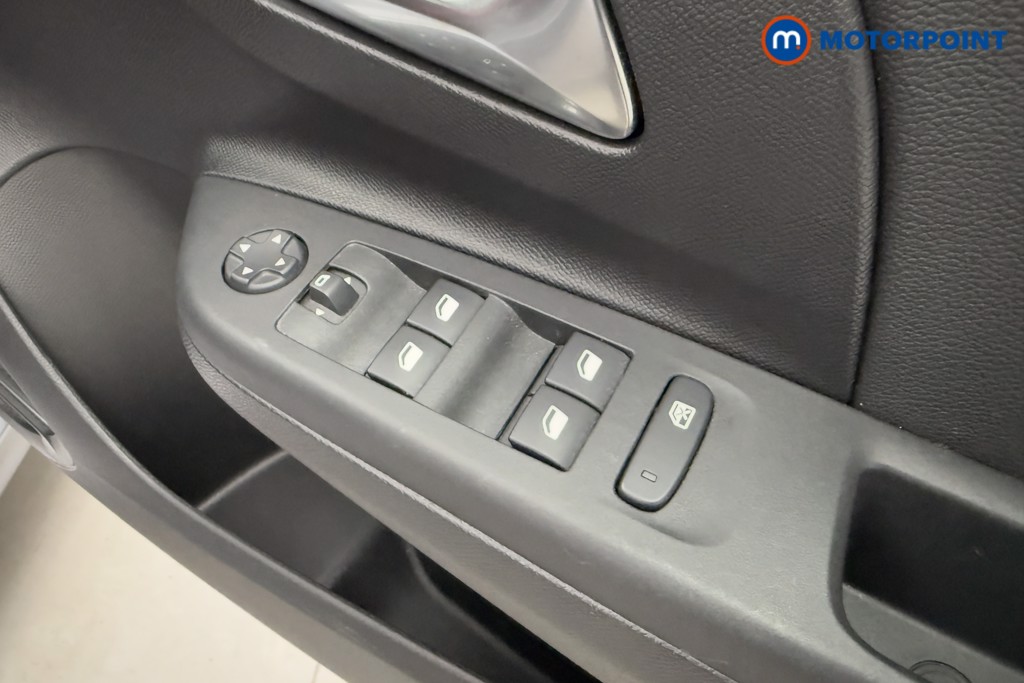 Vauxhall Corsa GS Manual Petrol Hatchback - Stock Number (1600794) - 14th supplementary image