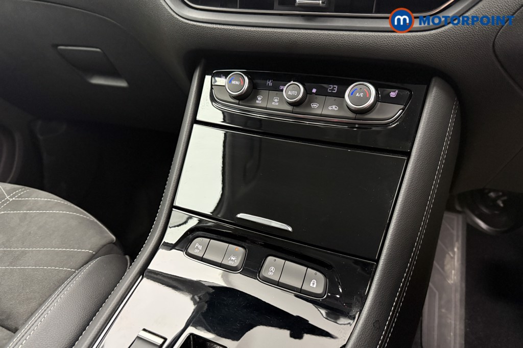 Vauxhall Grandland Ultimate Automatic Petrol SUV - Stock Number (1601066) - 12th supplementary image