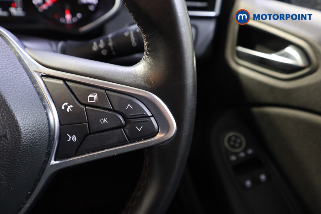 Renault Clio Iconic Manual Petrol Hatchback - Stock Number (1601427) - 4th supplementary image