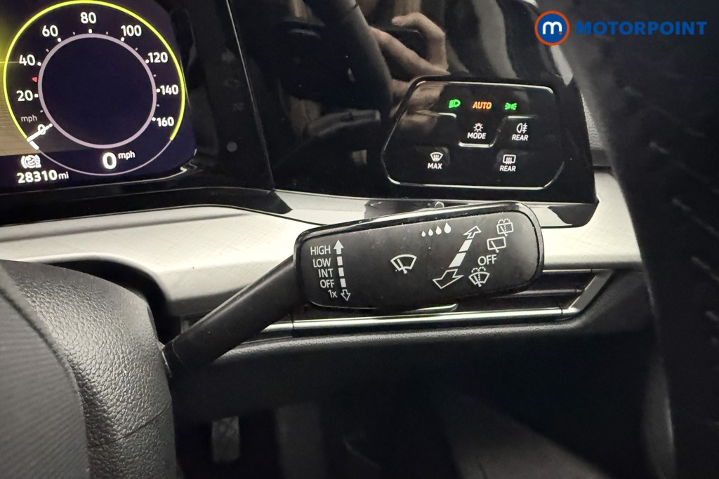 Volkswagen Golf Life Manual Petrol Hatchback - Stock Number (1601601) - 9th supplementary image