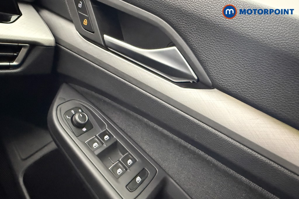 Volkswagen Golf Life Manual Petrol Hatchback - Stock Number (1601601) - 12th supplementary image