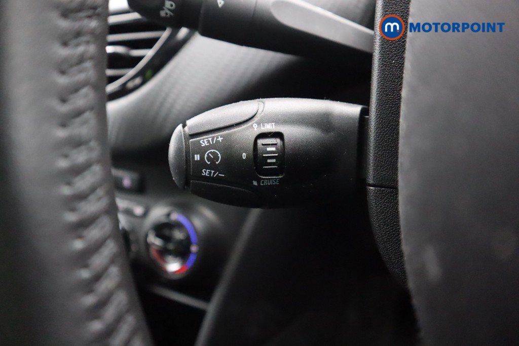 Peugeot 208 Signature Manual Petrol Hatchback - Stock Number (1601608) - 7th supplementary image