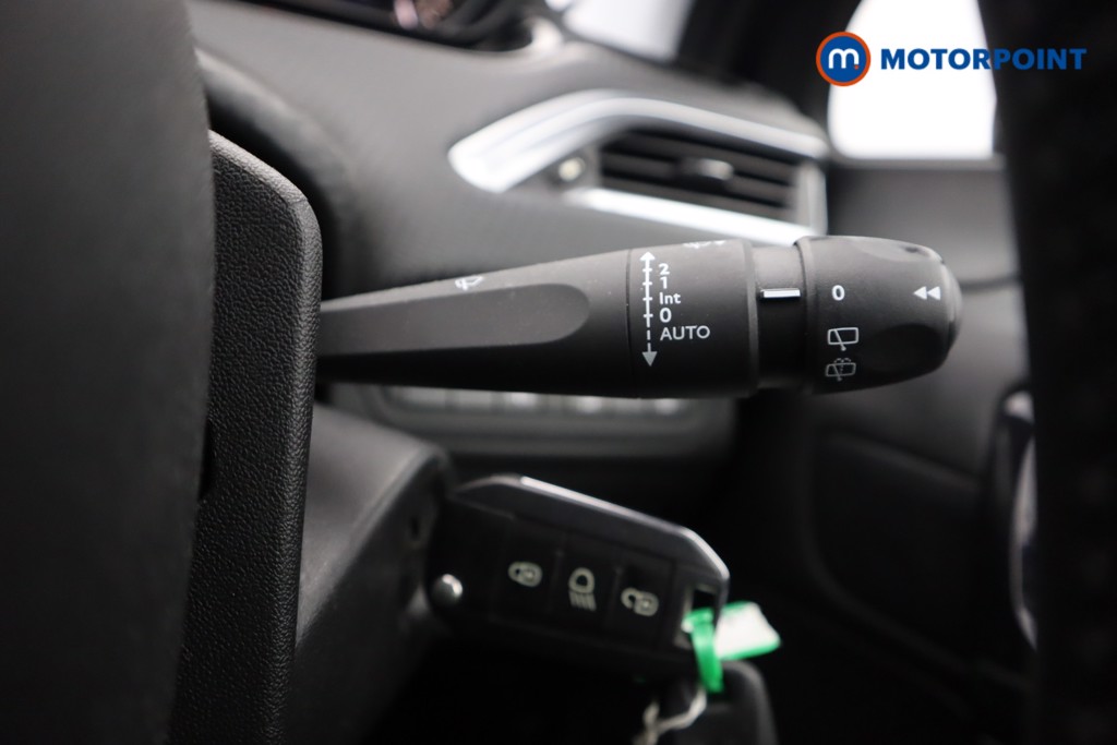Peugeot 208 Signature Manual Petrol Hatchback - Stock Number (1601608) - 8th supplementary image