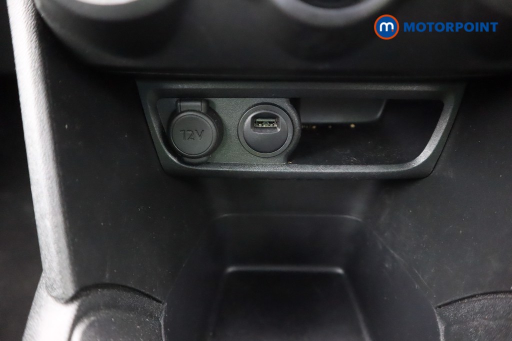 Peugeot 208 Signature Manual Petrol Hatchback - Stock Number (1601608) - 14th supplementary image