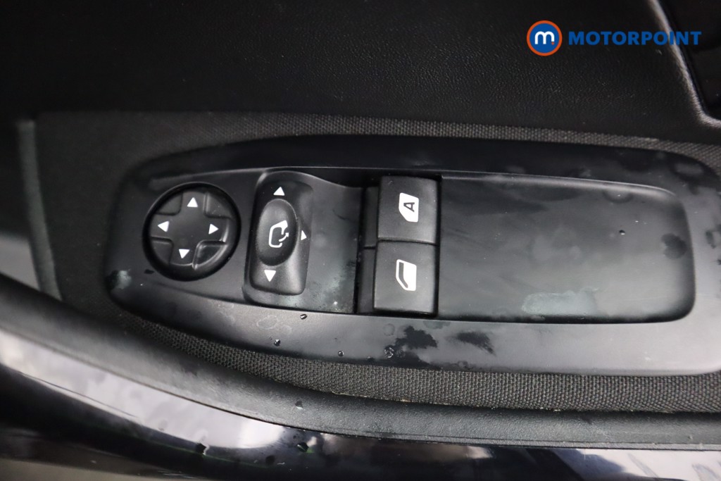 Peugeot 208 Signature Manual Petrol Hatchback - Stock Number (1601608) - 19th supplementary image