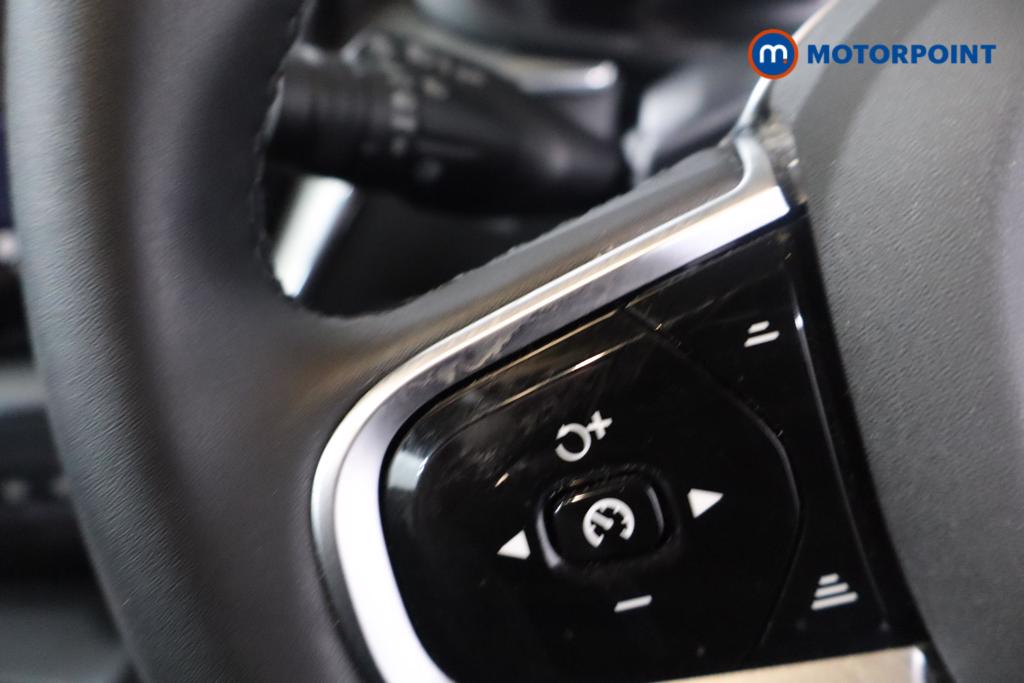 Volvo Xc60 Plus Black Edition Automatic Petrol SUV - Stock Number (1602112) - 14th supplementary image