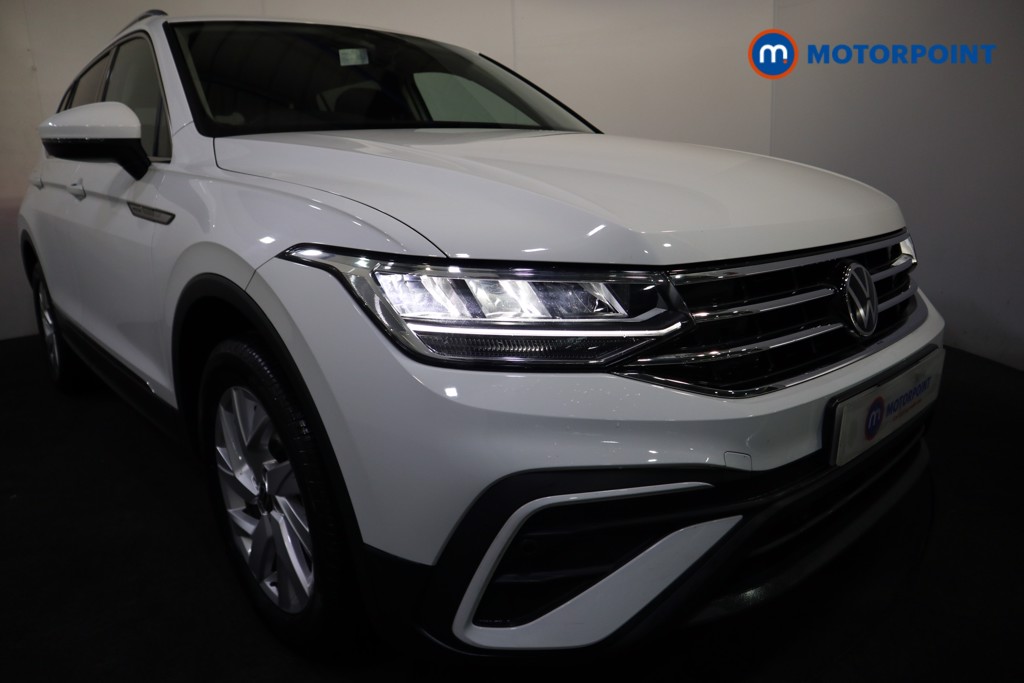 Volkswagen Tiguan Allspace Life Manual Petrol SUV - Stock Number (1602137) - 39th supplementary image