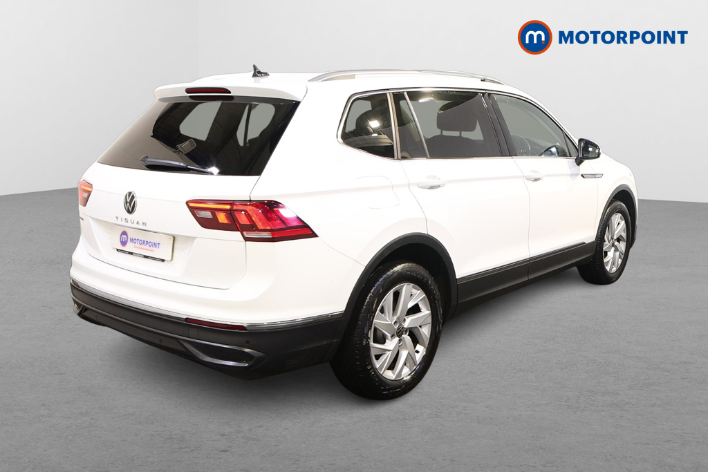 Volkswagen Tiguan Allspace Life Manual Petrol SUV - Stock Number (1602137) - Drivers side rear corner