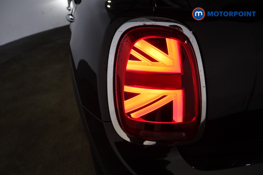 Mini Hatchback Cooper Classic Automatic Petrol Hatchback - Stock Number (1602347) - 18th supplementary image