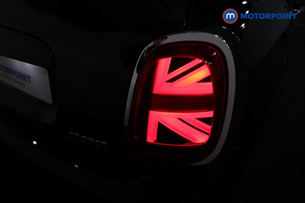 Mini Hatchback Cooper Classic Automatic Petrol Hatchback - Stock Number (1602347) - 19th supplementary image