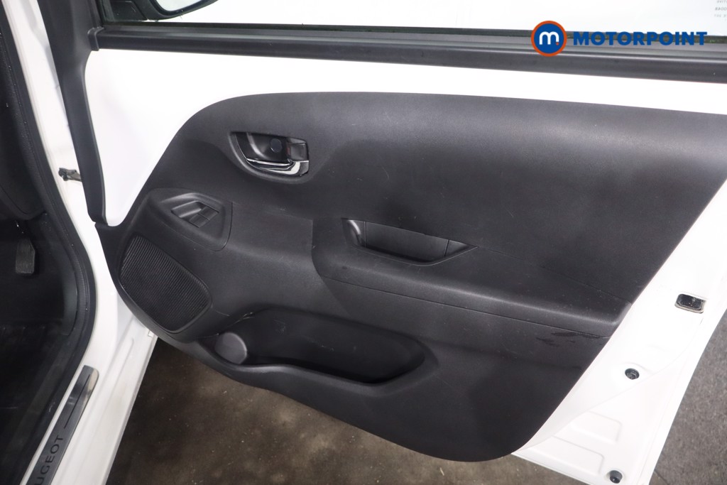 Peugeot 108 Collection Manual Petrol Hatchback - Stock Number (1602424) - 24th supplementary image