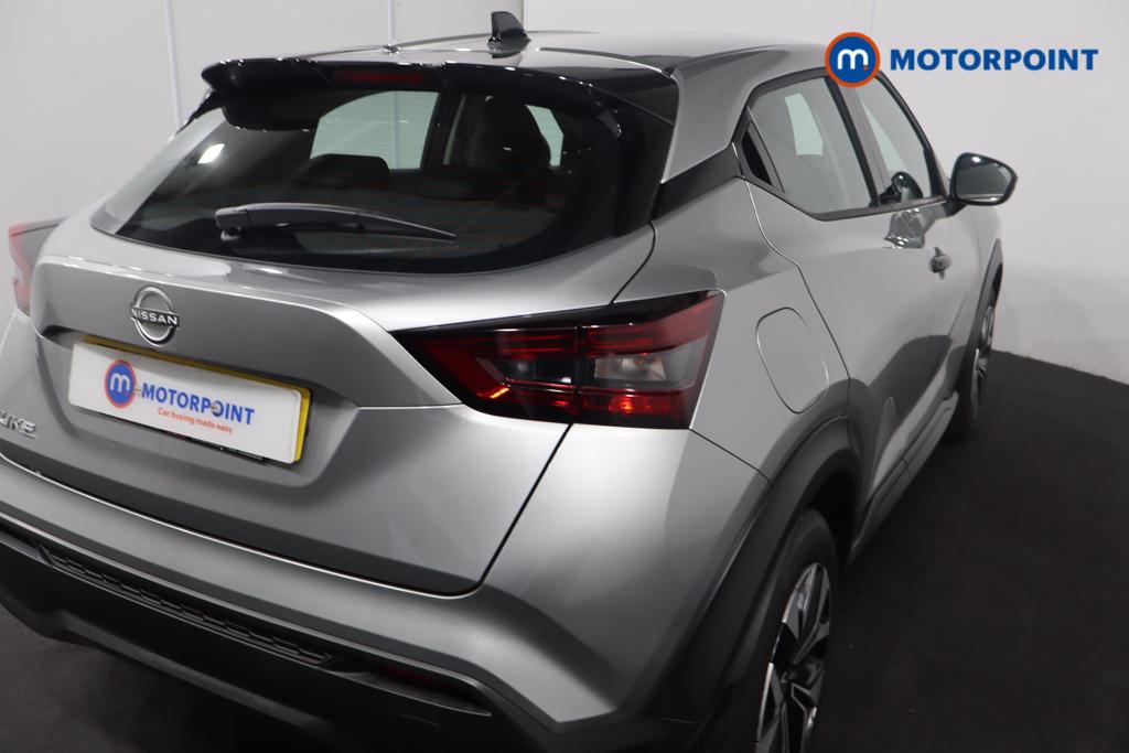 Nissan Juke Acenta Premium Automatic Petrol SUV - Stock Number (1602499) - 4th supplementary image
