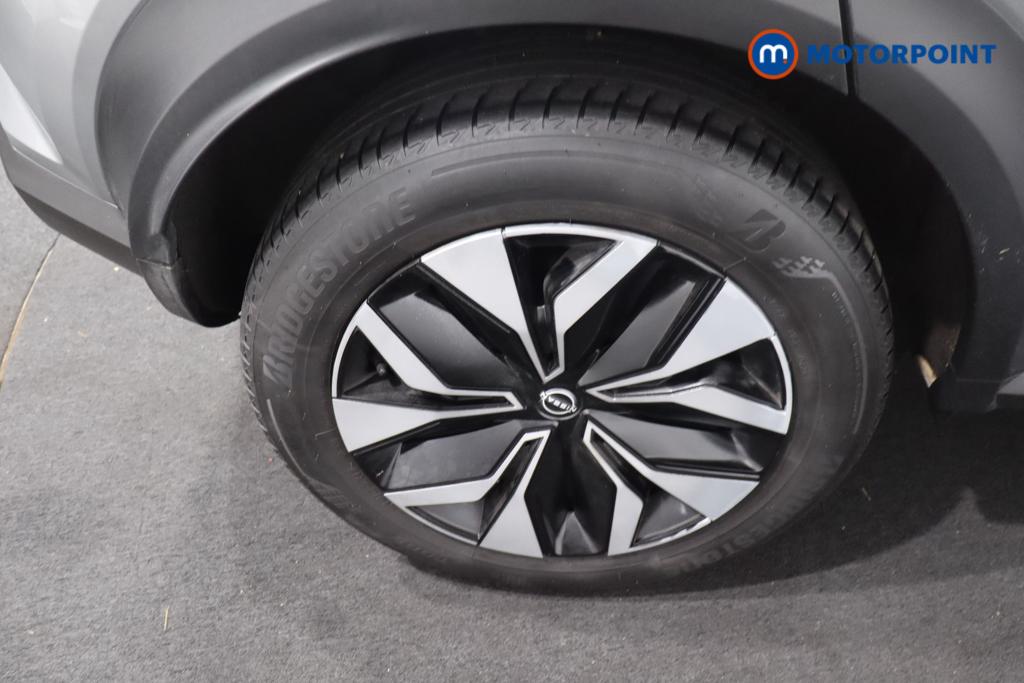 Nissan Juke Acenta Premium Automatic Petrol SUV - Stock Number (1602499) - 7th supplementary image