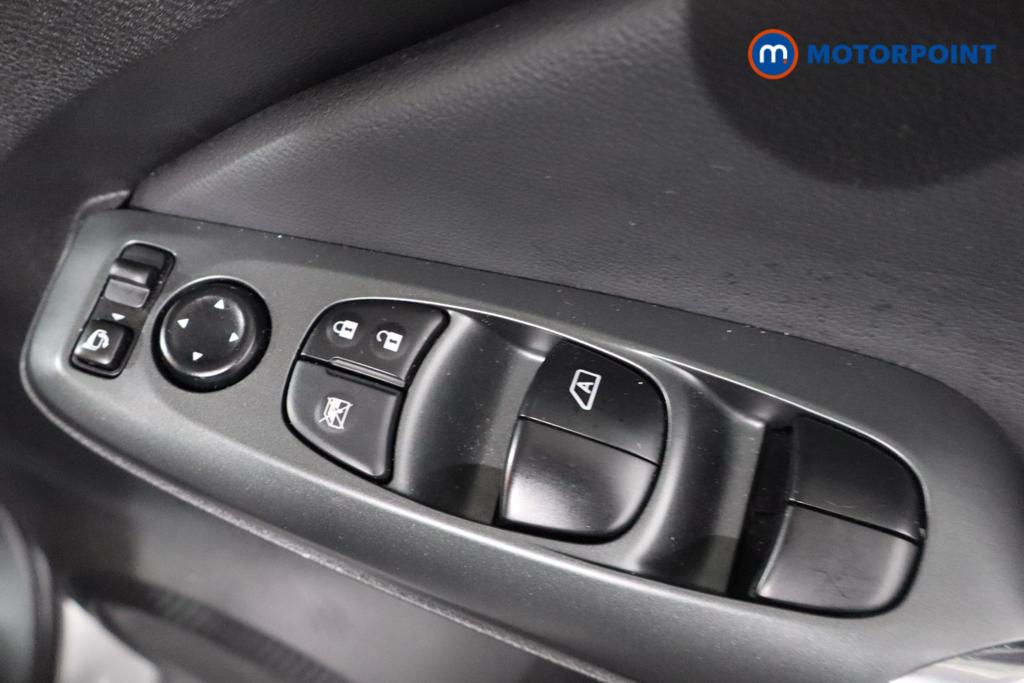 Nissan Juke Acenta Premium Automatic Petrol SUV - Stock Number (1602499) - 12th supplementary image