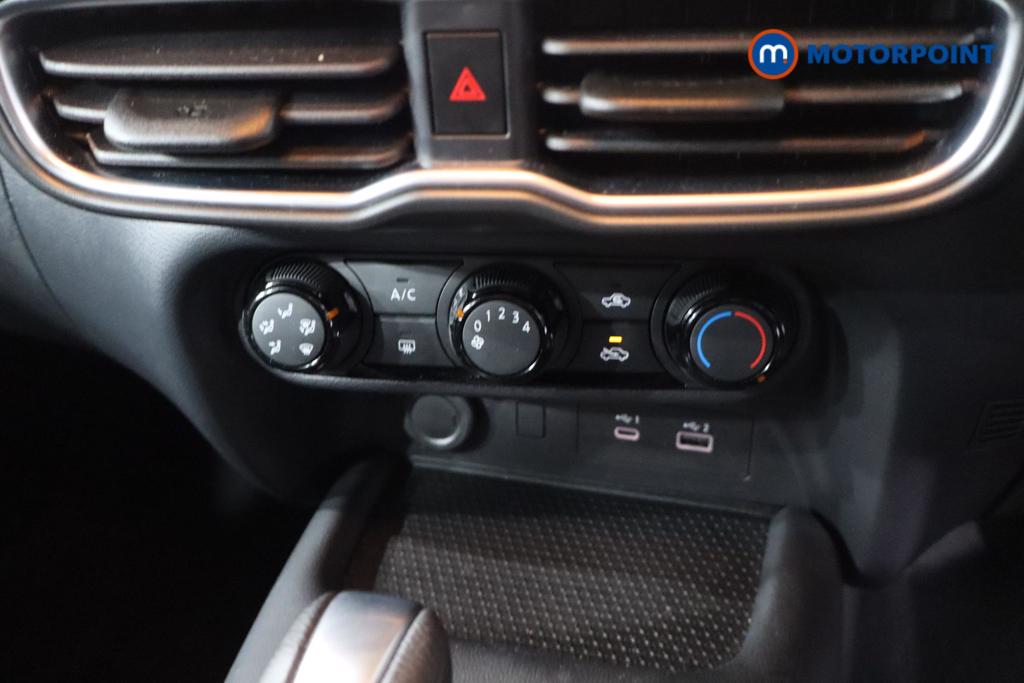 Nissan Juke Acenta Premium Automatic Petrol SUV - Stock Number (1602499) - 20th supplementary image