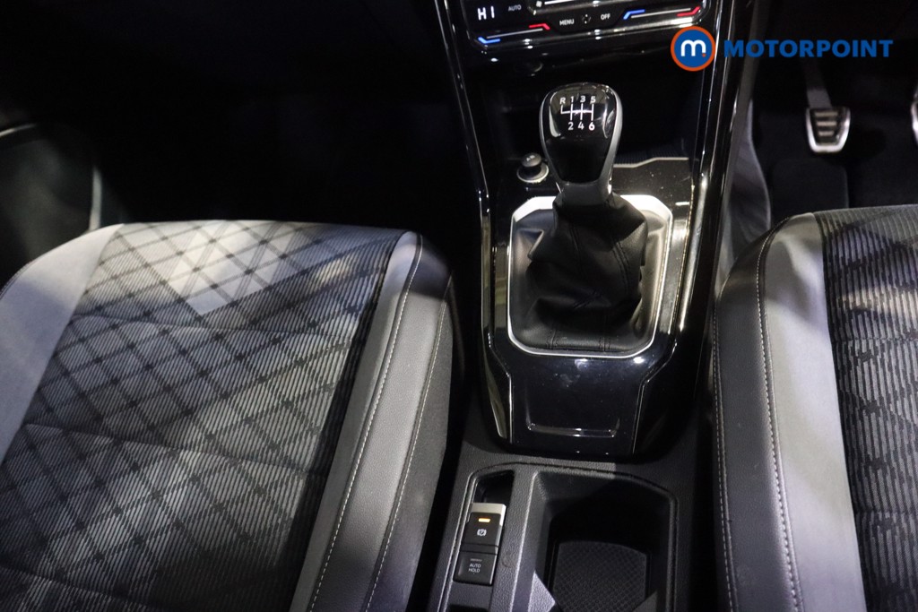 Volkswagen T-Roc R-Line Manual Diesel SUV - Stock Number (1602861) - 7th supplementary image