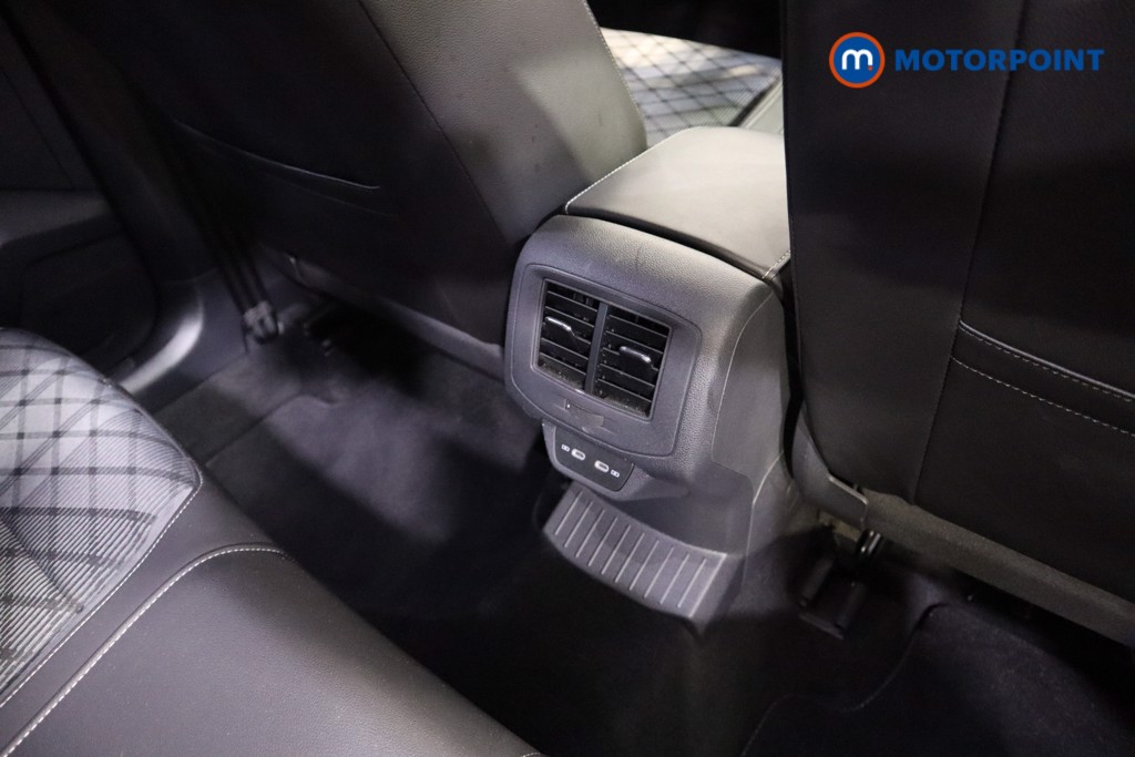 Volkswagen T-Roc R-Line Manual Diesel SUV - Stock Number (1602861) - 20th supplementary image