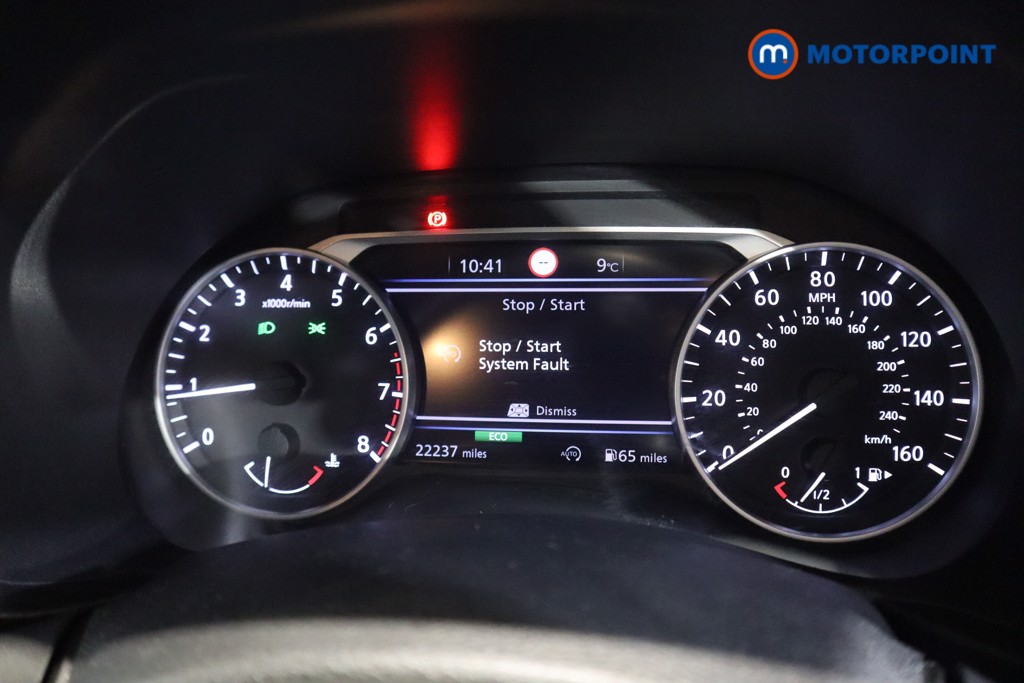 Nissan Juke Tekna Manual Petrol SUV - Stock Number (1602940) - 4th supplementary image