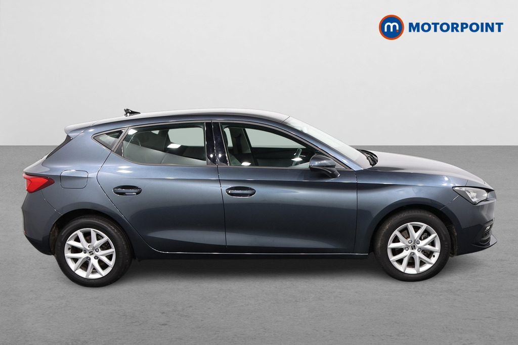 Seat Leon SE Manual Petrol Hatchback - Stock Number (1603050) - Drivers side