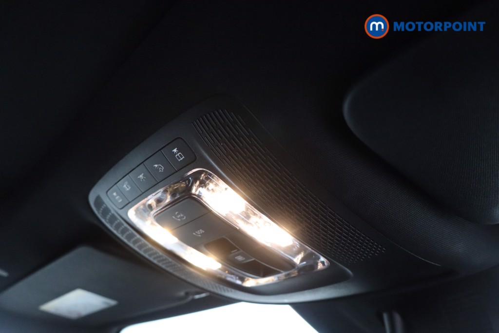 Mercedes-Benz GLB Amg Line Automatic Petrol SUV - Stock Number (1603136) - 19th supplementary image