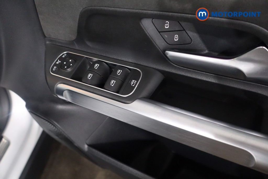 Mercedes-Benz GLB Amg Line Automatic Petrol SUV - Stock Number (1603136) - 24th supplementary image