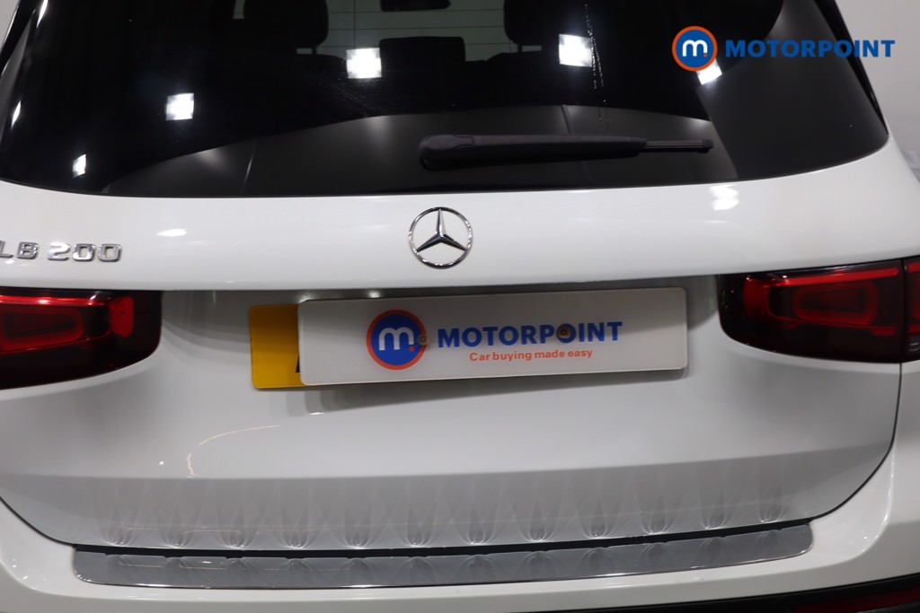 Mercedes-Benz GLB Amg Line Automatic Petrol SUV - Stock Number (1603136) - 36th supplementary image