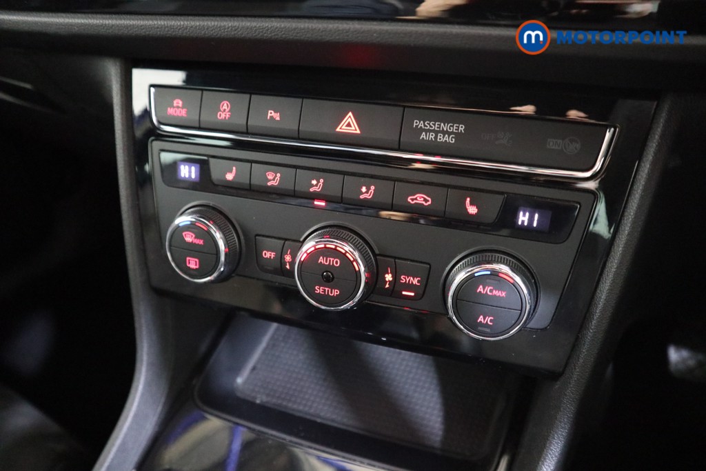 Seat Leon Fr Black Edition Manual Petrol Hatchback - Stock Number (1603147) - 8th supplementary image