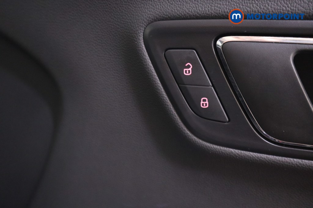 Seat Leon Fr Black Edition Manual Petrol Hatchback - Stock Number (1603147) - 13th supplementary image