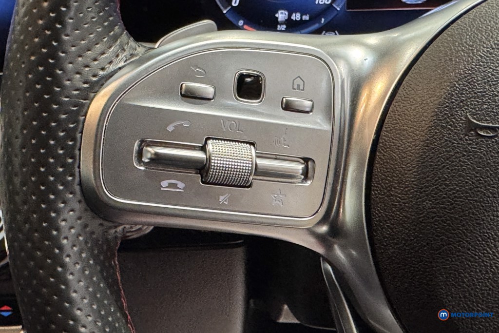 Mercedes-Benz GLA Amg Line Automatic Petrol SUV - Stock Number (1603359) - 5th supplementary image