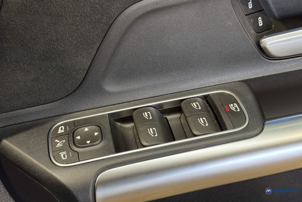 Mercedes-Benz GLA Amg Line Automatic Petrol SUV - Stock Number (1603359) - 6th supplementary image