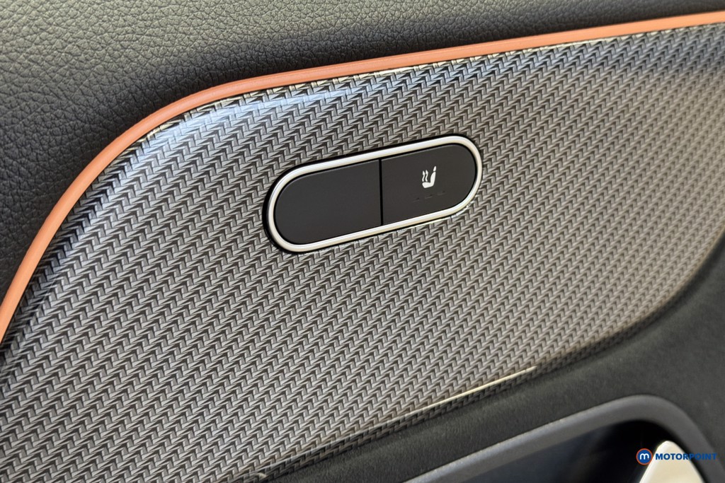 Mercedes-Benz GLA Amg Line Automatic Petrol SUV - Stock Number (1603359) - 7th supplementary image