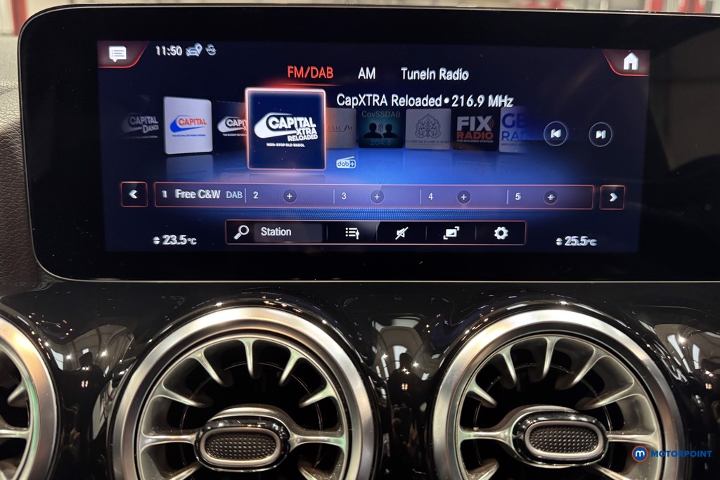 Mercedes-Benz GLA Amg Line Automatic Petrol SUV - Stock Number (1603359) - 16th supplementary image